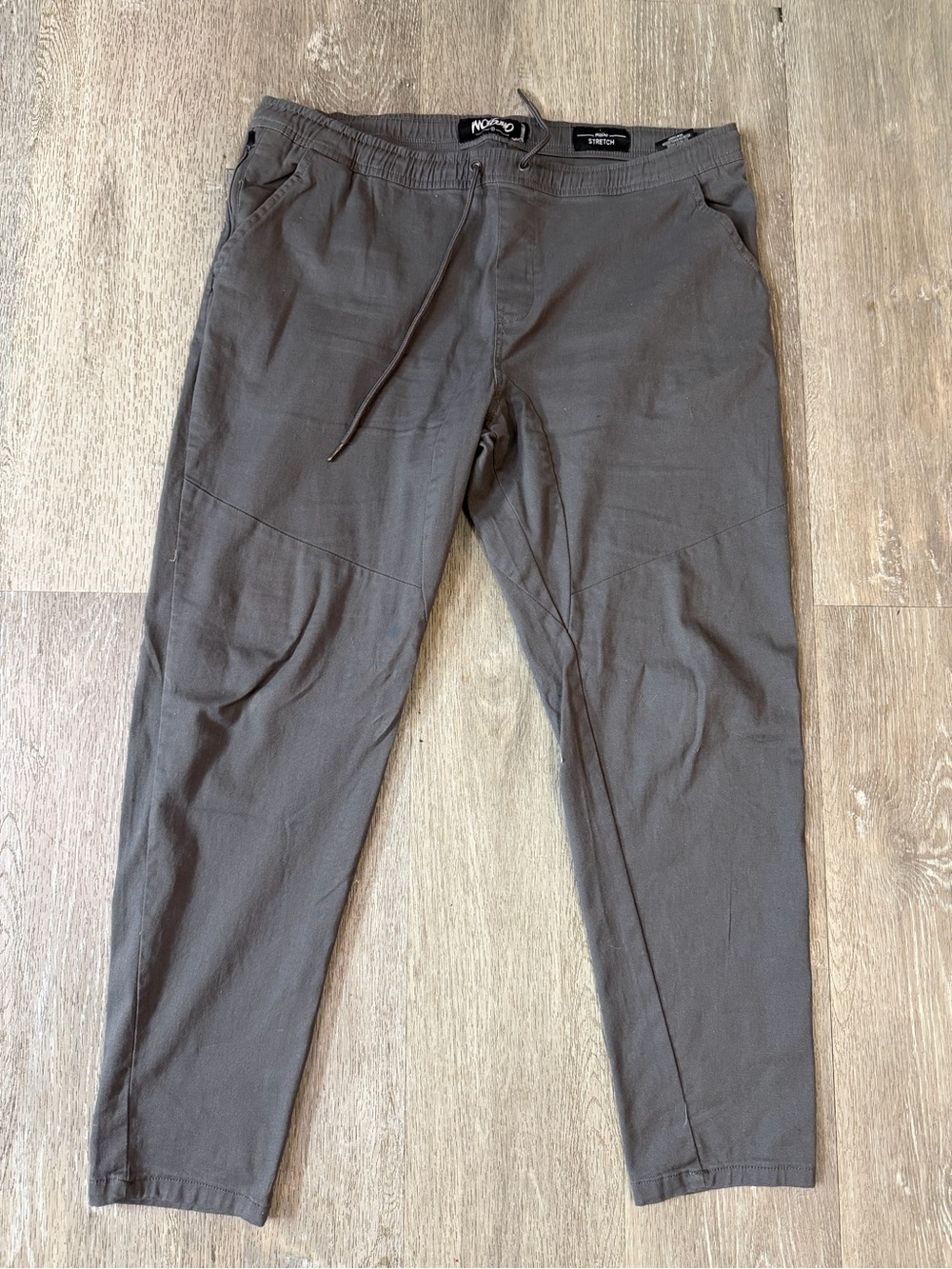 Mossimo Mens Size Large Superior Standard Stretch Classic Fit Cargo Gray Pants